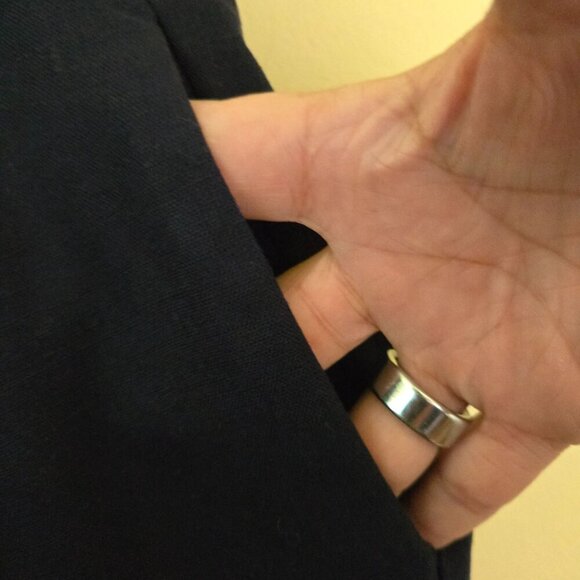 Casual Corner NWT Linen Blend Belted Cuffed Pleated Navy Dress Pants Size 8 - Picture 3 of 5